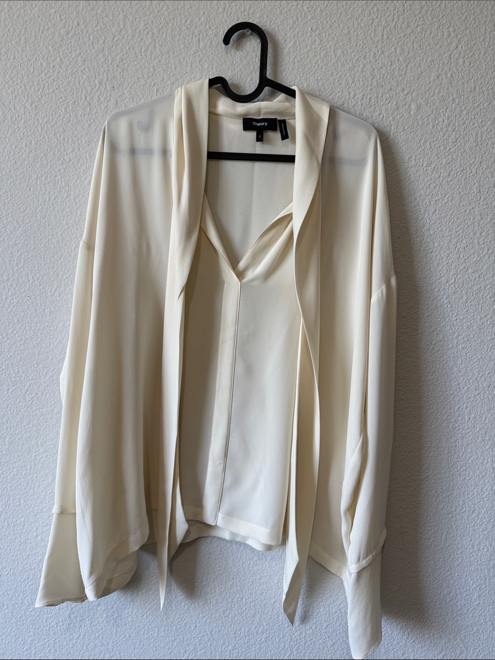 Theory Silk Cream Tie-Neck Blouse
